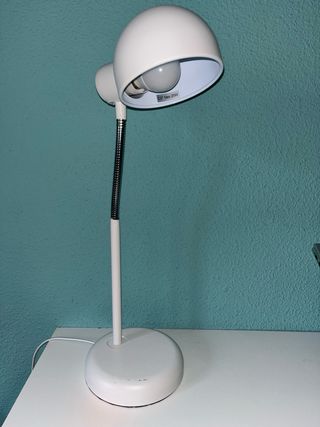 Lámpara escritorio blanca
