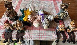 Figure decorative: bambole e gnomi