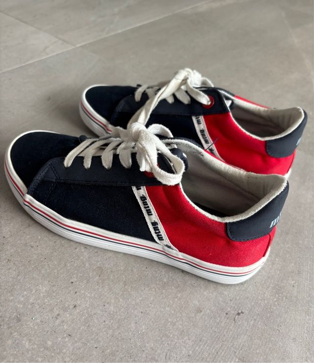 Zapatillas Mustang niño, talla 35