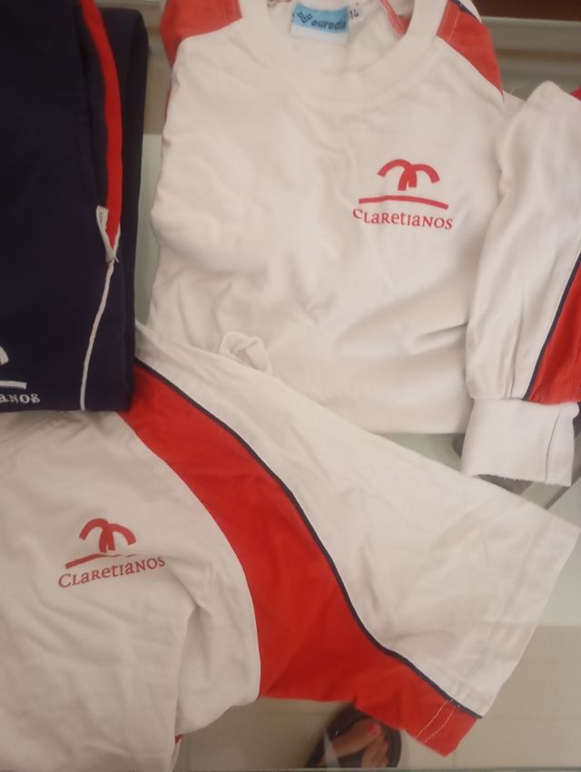 Chándal Claretinos talla 14