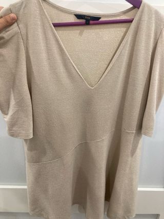Camiseta dorada