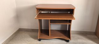 Mesa ordenador madera marrón