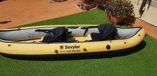 Kayak Sevylor Colorado KCC335 con regalos.