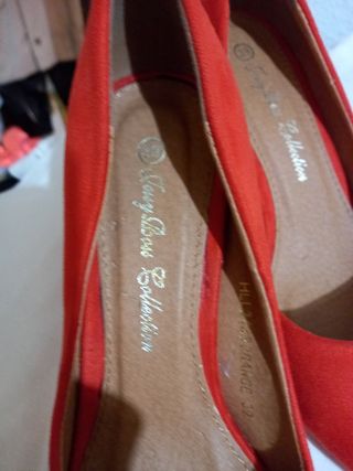 Zapatos tacón aguja rojos