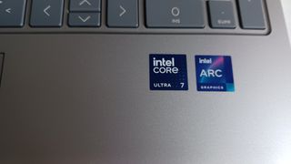 Portátil HP 15-fd1000ns - A estrenar