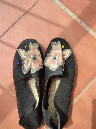 Lote de 2 pares de alpargatas fantasía 