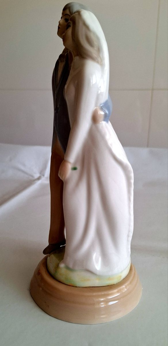 Pareja de novios de porcelana 22cm altura