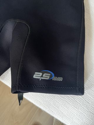Traje neopreno junior talla L Cressi Med X 2.5mm 