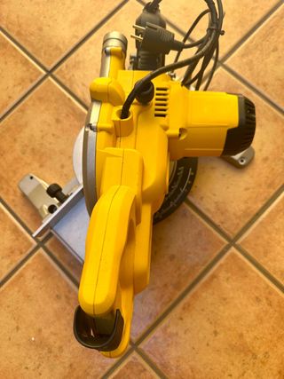 DEWALT Ingletadora Telescópica XPS DWS777 XP