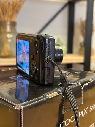 Nikon S9400 – 18.1 MP, Zoom 18x En Caja y completa