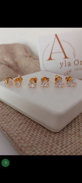 Pendientes trio baño en oro 18k