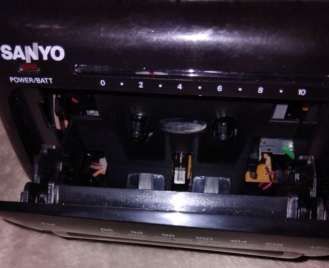 Radio Cassette Sanyo m-1750k 8W
