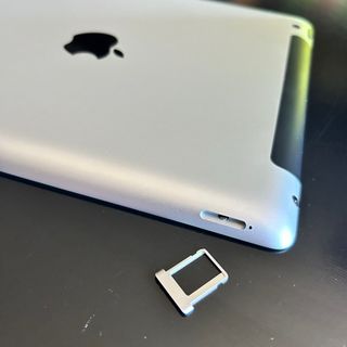 iPad 3 32GB WiFi + Celular A1430 CON CAJA COMPLETA