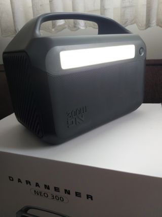 Estación energía Daranener Neo300 con panel 80w 