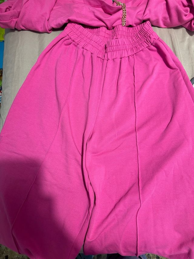 Chándal deportivo rosa