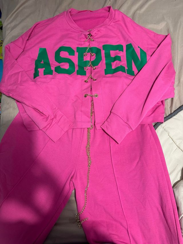 Chándal deportivo rosa