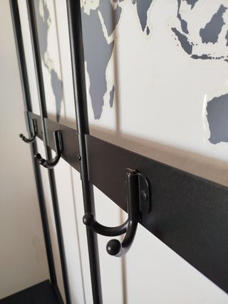 Perchero y banco con zapatero, de Ikea - Negro