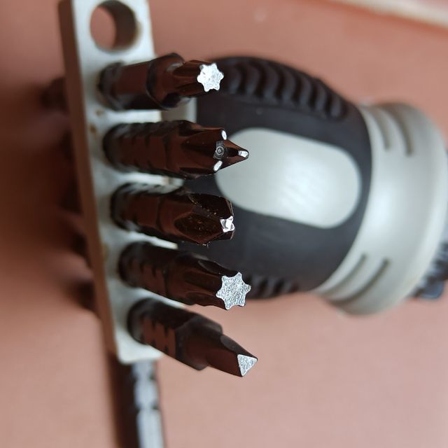 Destornillador 12 en 1