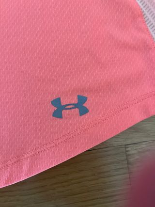 Camiseta Under Armour rosa