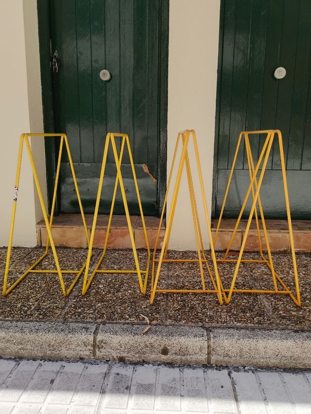 4 caballetes hierro amarillo