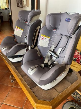 2 sillas de coche para ñiños marca Chicco