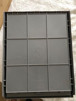 Organizador gris plástico