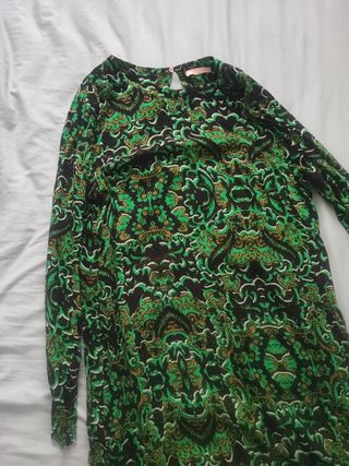 Lote 6 vestidos y camisas estampados