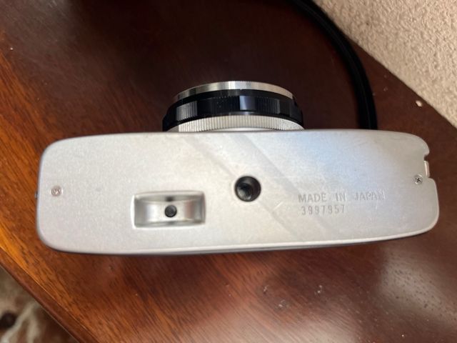 Olympus Pen ESS-2. Cámara clásica