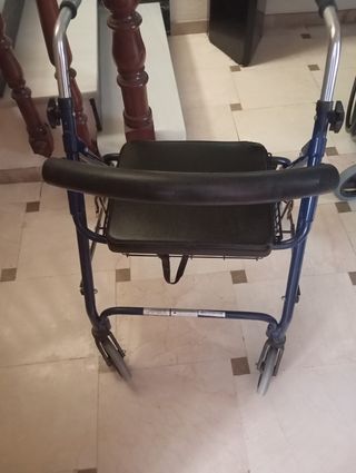 Andador con asiento