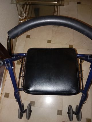 Andador con asiento