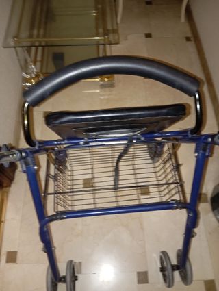 Andador con asiento