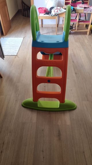 Tobogán infantil Feber Slide Plus