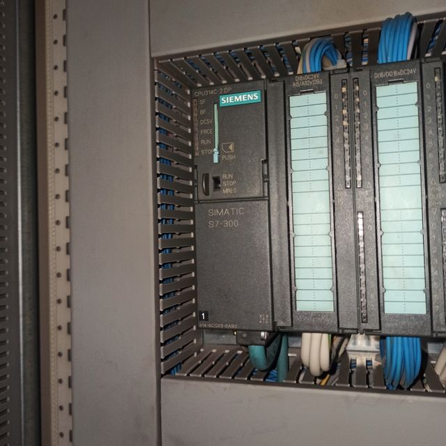 PLC Siemens S7-300 usato