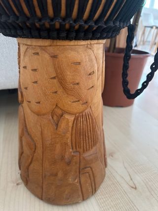 Djambé tallado - Instrumento musical