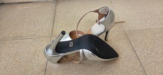 Sapatos Salto Alto Prateados