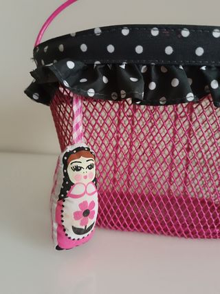 Cesta bici rosa oscuro 
