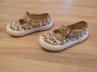Zapatos Minnie Mouse Zara 23