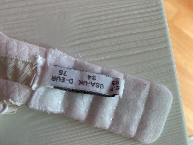 Reggiseno Rosso e Bianco