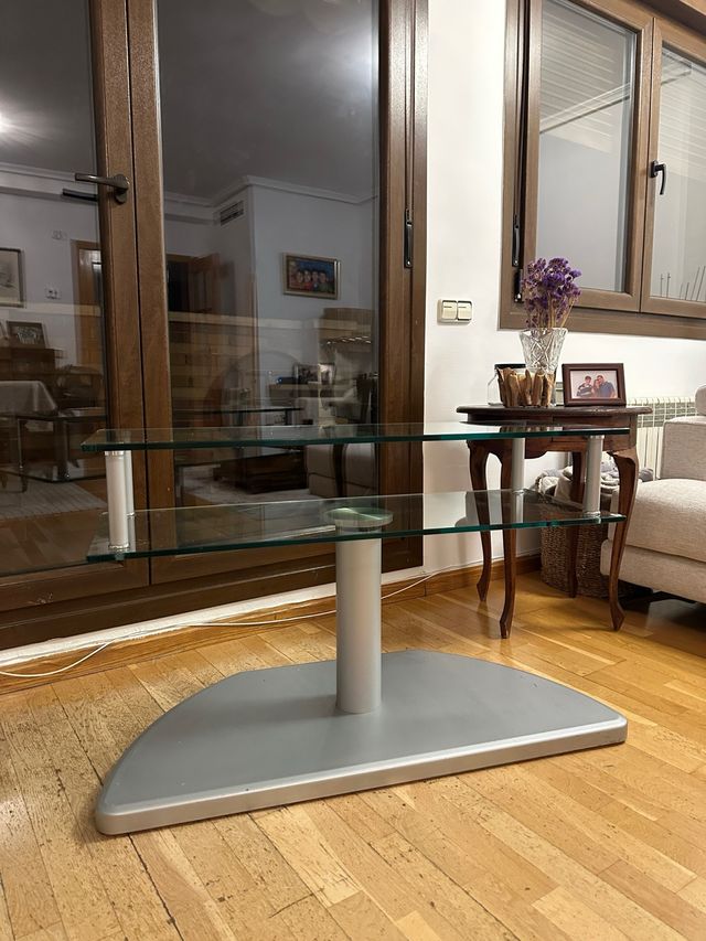 Mobile TV vintage in vetro