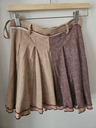 Falda midi beige y marrón