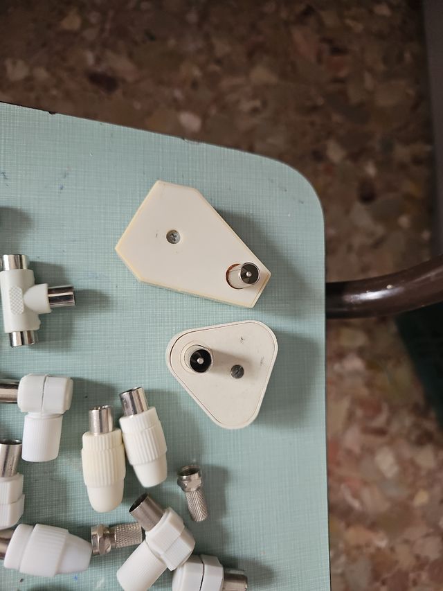 Conectores TV Satélite - Variedad