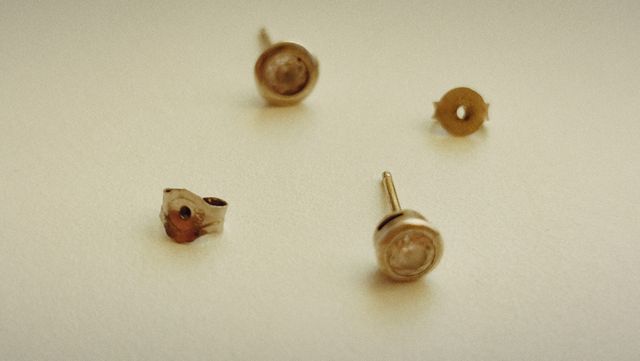 Pendientes Plata - 4 Unidades sumando los cierres.