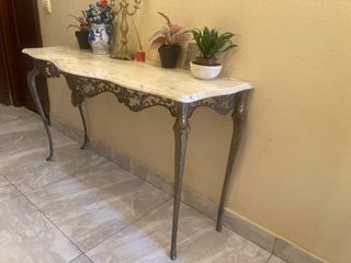 Mesa consola de mármol y metal 