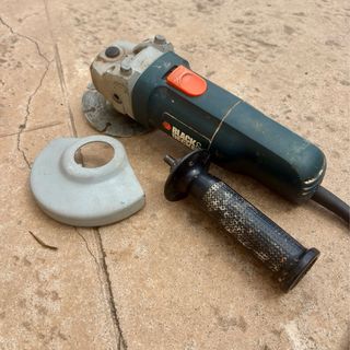 Amoladora Black&Decker CD115 - 700W