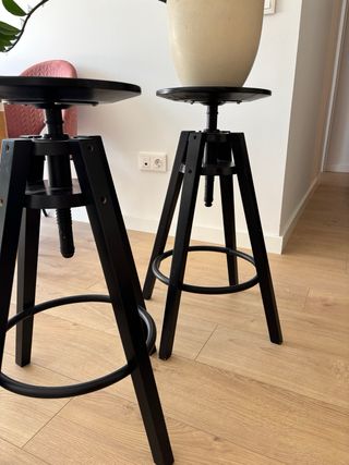 Taburete Ikea Dalfred negro