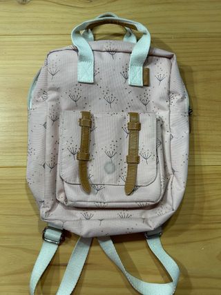 Mochila infantil rosa, marca FRESK. 