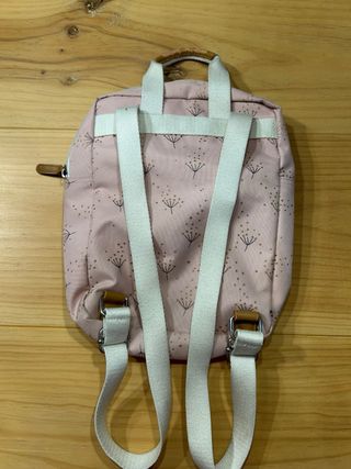 Mochila infantil rosa, marca FRESK. 