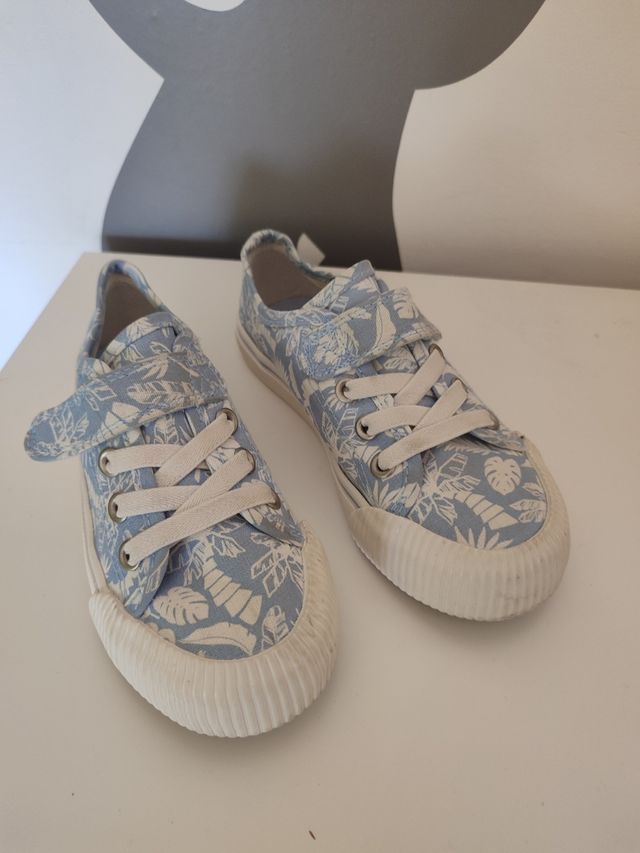 Zapatillas H&M niño talla 28