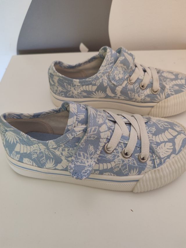 Zapatillas H&M niño talla 28