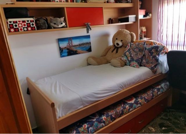 habitación juvenil para ser recogida desmontada